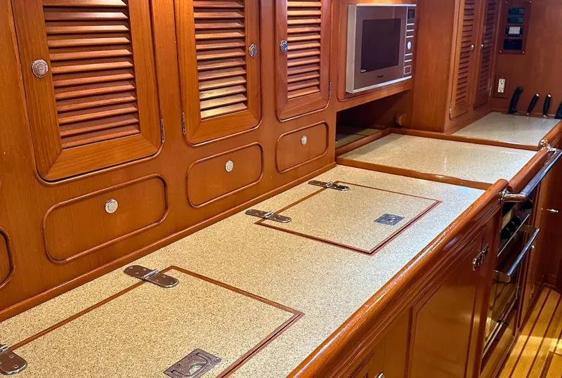 Slide: The Image of Hylas 54 2003 - 15