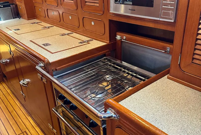 Slide: The Image of Hylas 54 2003 - 16