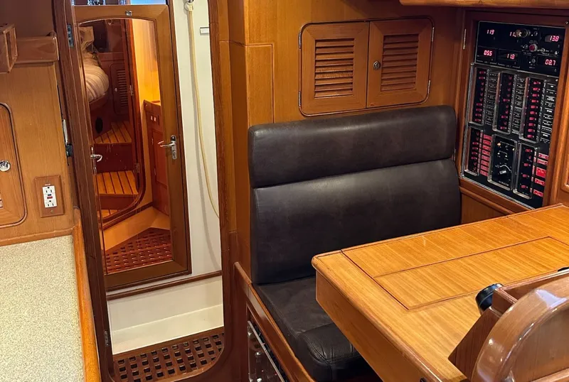 Slide: The Image of Hylas 54 2003 - 20