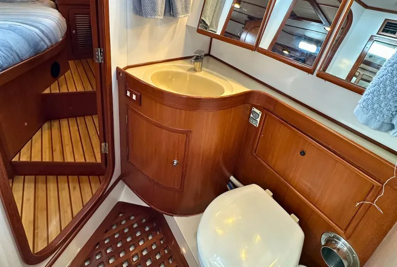 Slide: The Image of Hylas 54 2003 - 31