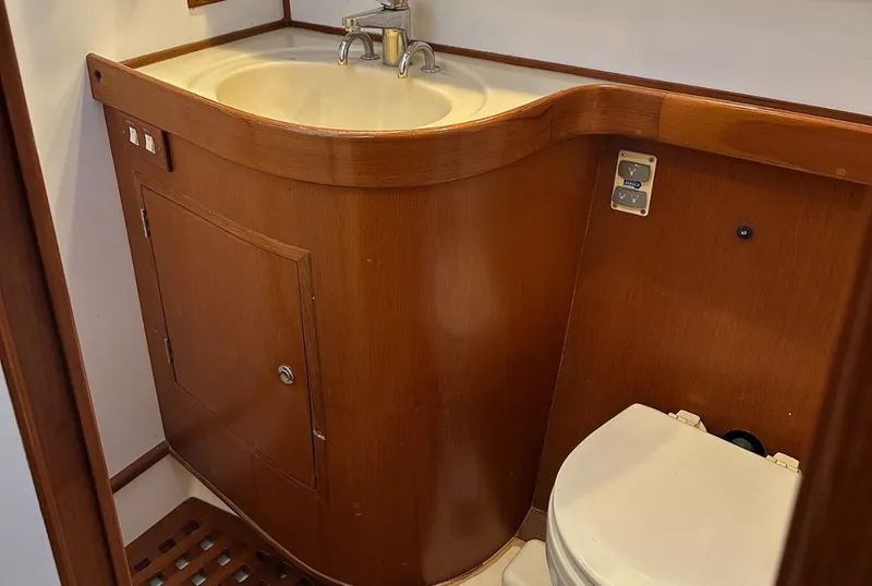 Slide: The Image of Hylas 54 2003 - 36