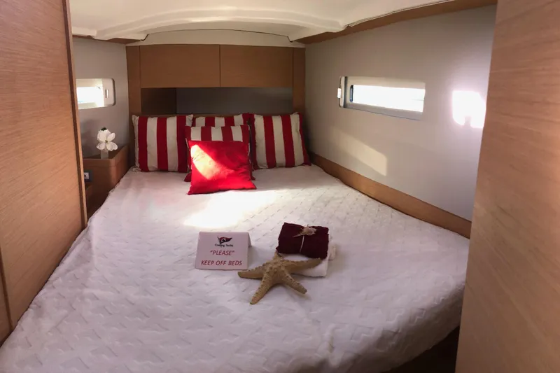 Slide: The Image of Master Stateroom - 6