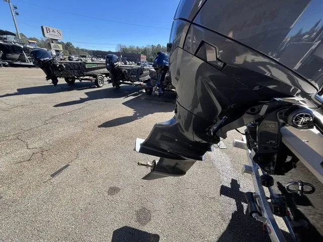 Slide: The Image of Avid 20 Rogue CC 2026 - 7