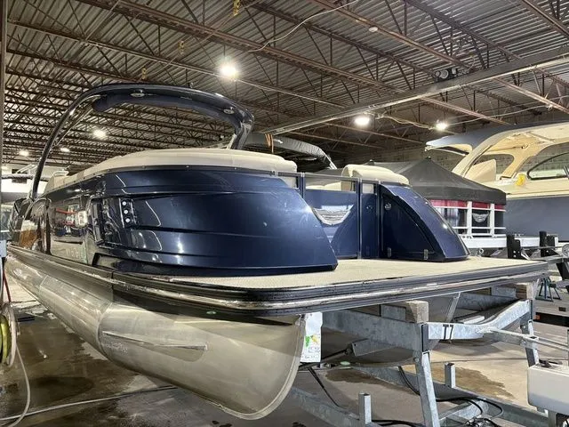 Slide: The Image of Bennington 27 QXSBAX2 2020 - 2