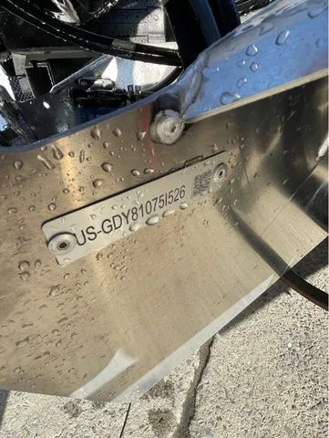 Slide: The Image of Godfrey Sweetwater 2286 SFL Tritoon - Yamaha 150 2026 - 10