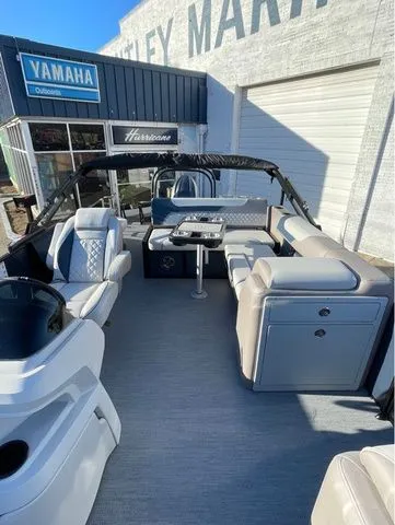 Slide: The Image of Godfrey Sweetwater 2286 SFL Tritoon - Yamaha 150 2026 - 4
