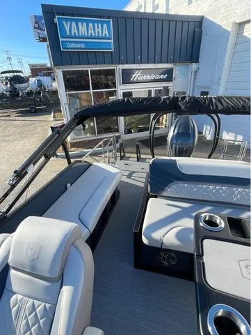 Slide: The Image of Godfrey Sweetwater 2286 SFL Tritoon - Yamaha 150 2026 - 9