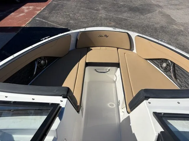 Slide: The Image of Sea Ray SPX 210 Outboard 2026 - 13