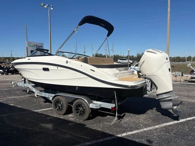 Slide: The Image of Sea Ray SPX 210 Outboard 2026 - 6