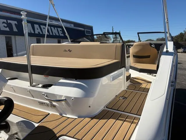 Slide: The Image of Sea Ray SPX 210 Outboard 2026 - 8