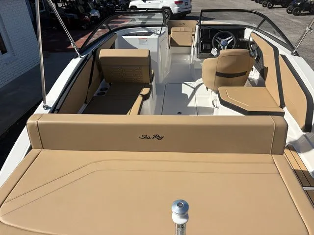 Slide: The Image of Sea Ray SPX 210 Outboard 2026 - 9