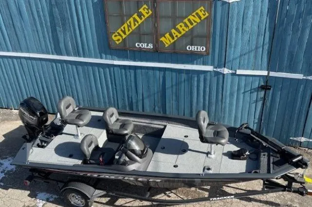 Slide: The Image of 2019 Tracker Pro Team 175 TF boat at Sizzle Marine, Ohio dealership. - 6