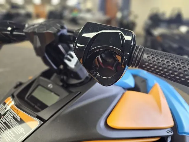 Slide: The Image of Close-up of Sea-Doo Spark Trixx 2026 handlebar grip. - 18