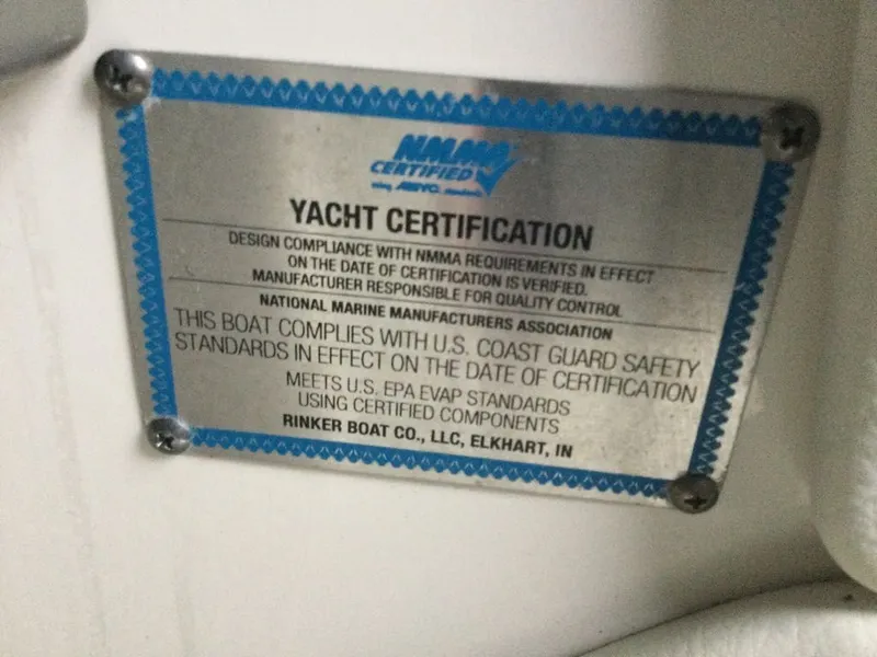 Slide: The Image of Hurricane 2690 sun deck 2014 - 18