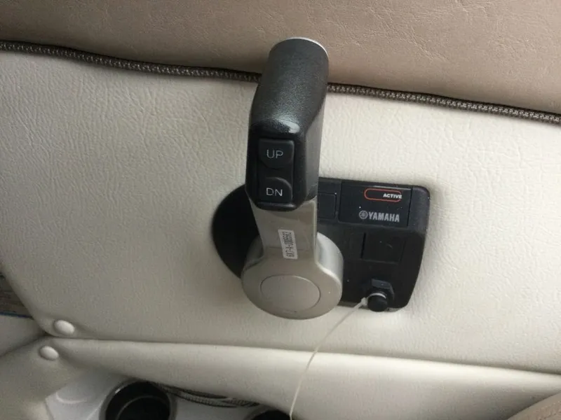 Slide: The Image of Hurricane 2690 sun deck 2014 - 19