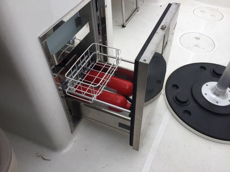 Slide: The Image of Hurricane 2690 sun deck 2014 - 4