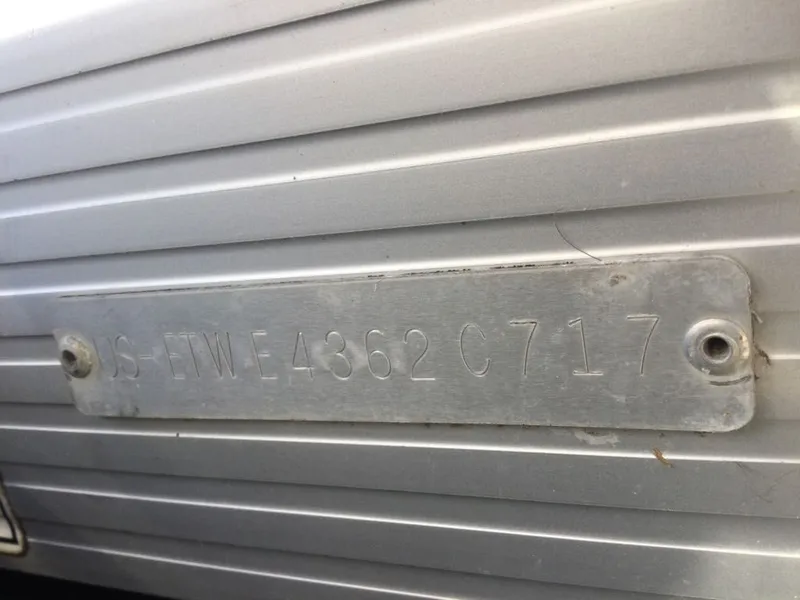 Slide: The Image of Bennington 22SLx 32 Twin Elliptical 2017 - 5