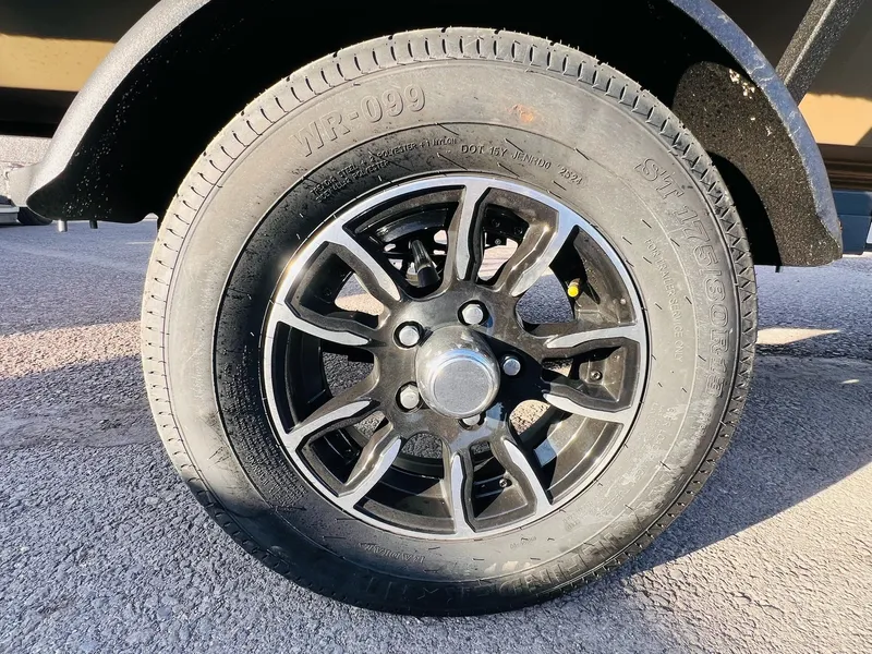 Slide: The Image of G3 Gator Tough 1548 VBW 2026 - 4