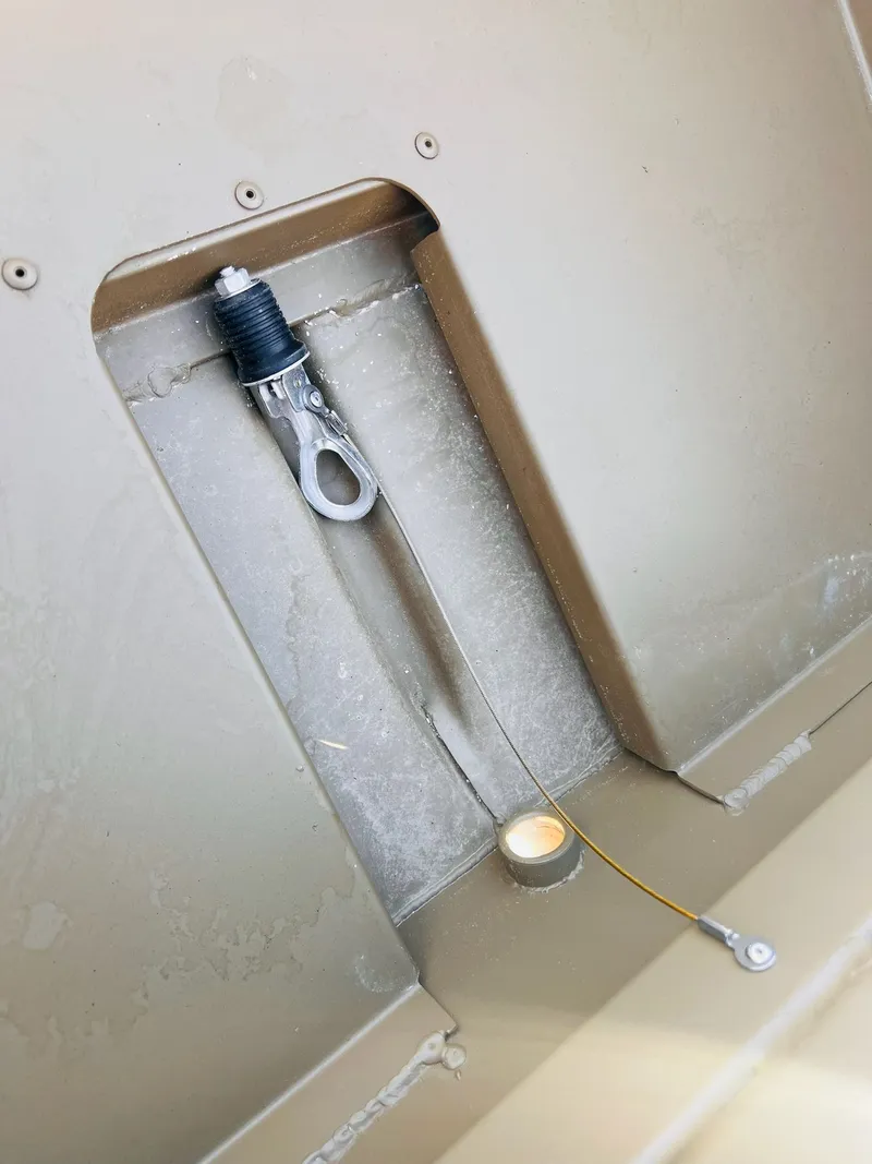 Slide: The Image of G3 Gator Tough 1548 VBW 2026 - 7