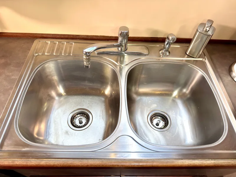 Slide: The Image of Pacific Trawler Cruiser 2002 - 50