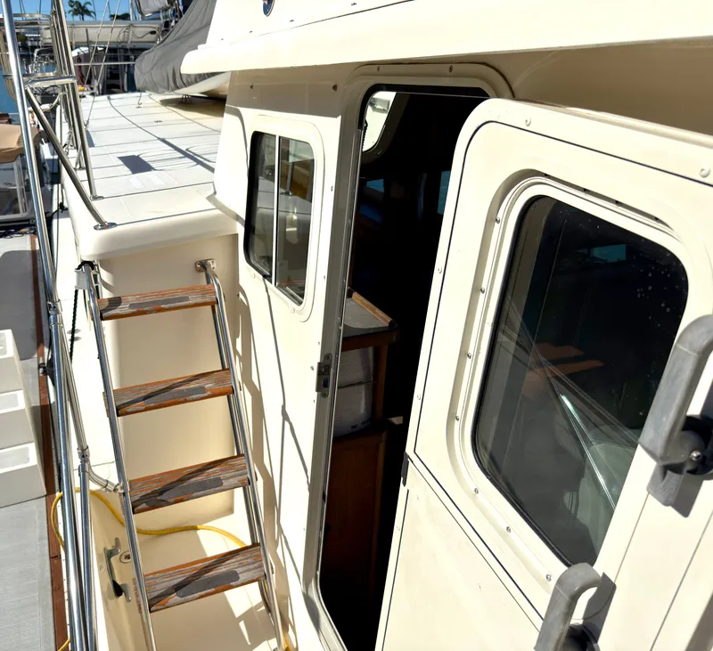 Slide: The Image of Pacific Trawler Cruiser 2002 - 9