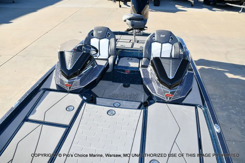 Slide: The Image of Ranger Z521R Dual Console w/Traction Mats 2026 - 14