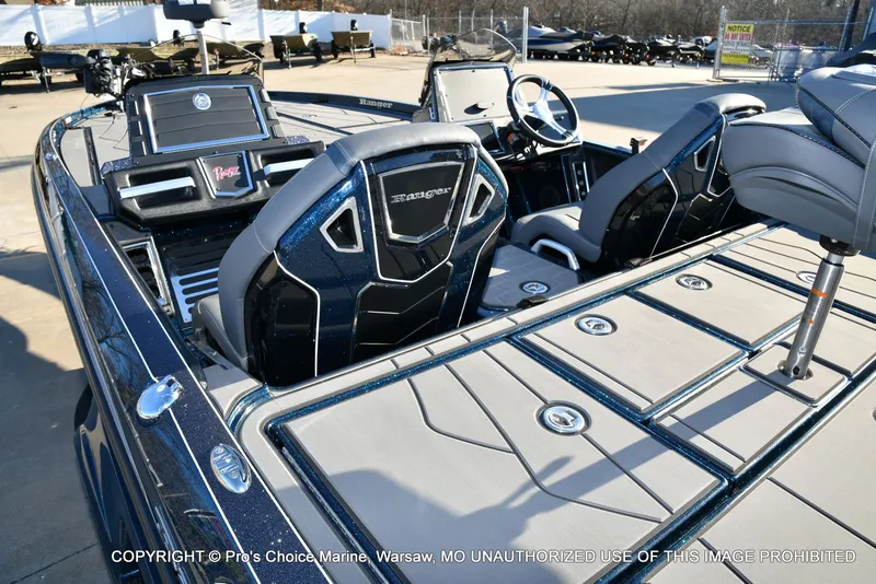 Slide: The Image of Ranger Z521R Dual Console w/Traction Mats 2026 - 16