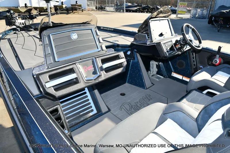 Slide: The Image of Ranger Z521R Dual Console w/Traction Mats 2026 - 17