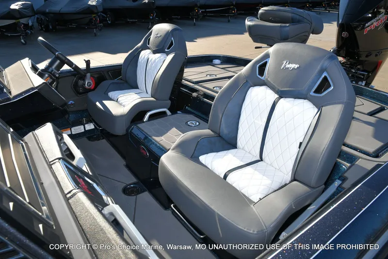 Slide: The Image of Ranger Z521R Dual Console w/Traction Mats 2026 - 18