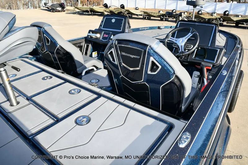 Slide: The Image of Ranger Z521R Dual Console w/Traction Mats 2026 - 36