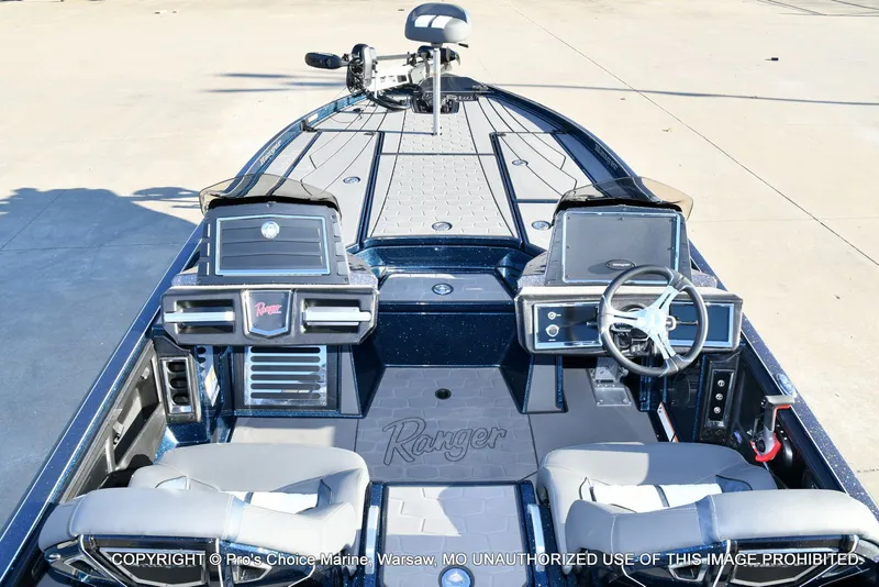 Slide: The Image of Ranger Z521R Dual Console w/Traction Mats 2026 - 40