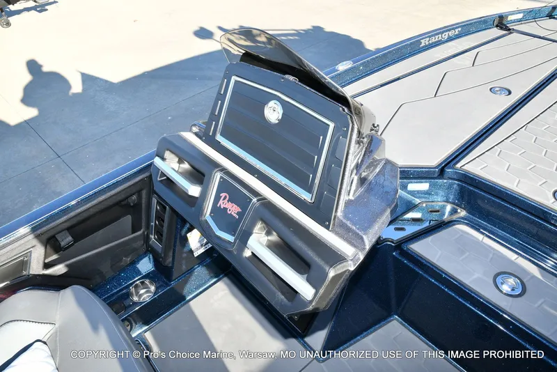 Slide: The Image of Ranger Z521R Dual Console w/Traction Mats 2026 - 45