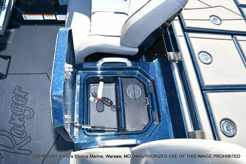 Slide: The Image of Ranger Z521R Dual Console w/Traction Mats 2026 - 51