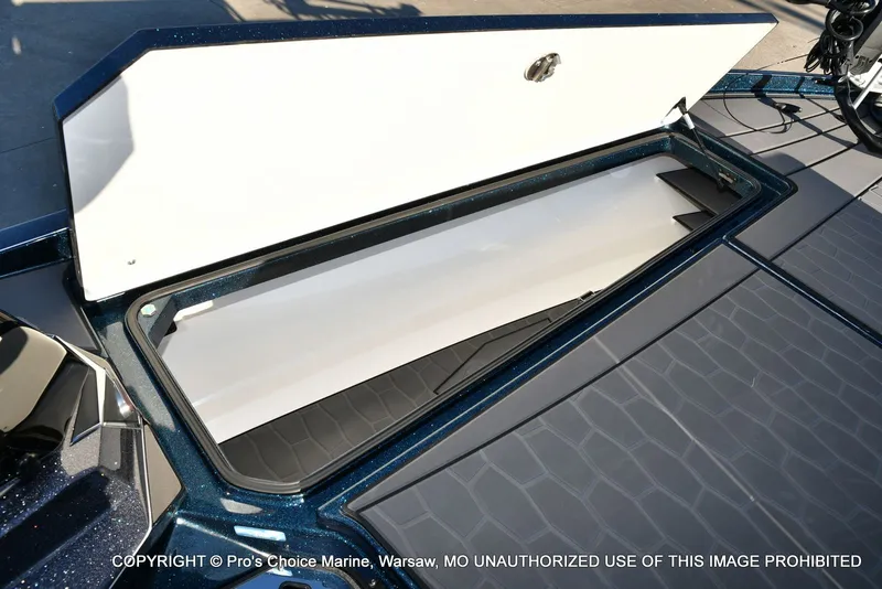 Slide: The Image of Ranger Z521R Dual Console w/Traction Mats 2026 - 56