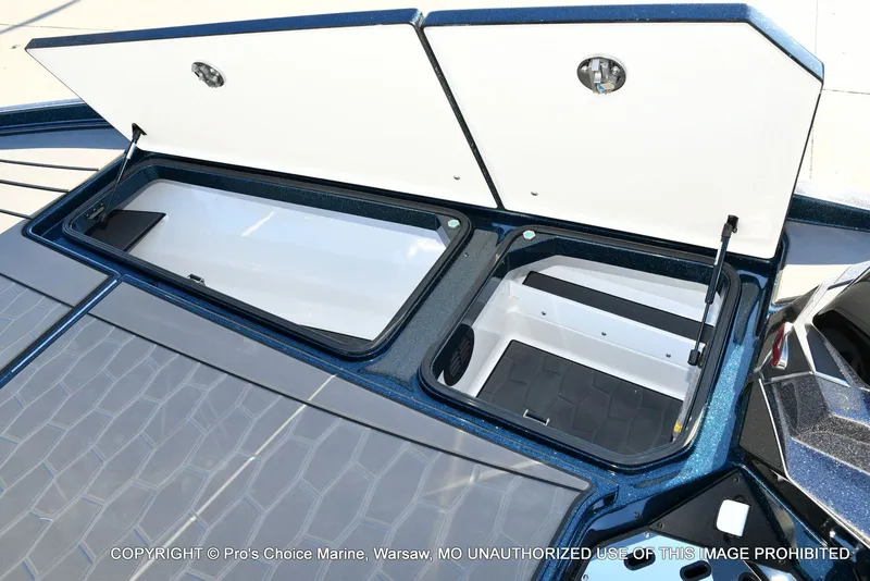 Slide: The Image of Ranger Z521R Dual Console w/Traction Mats 2026 - 58