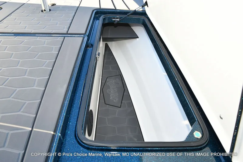 Slide: The Image of Ranger Z521R Dual Console w/Traction Mats 2026 - 60