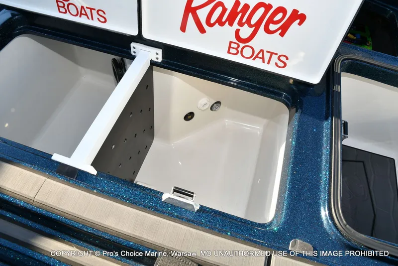 Slide: The Image of Ranger Z521R Dual Console w/Traction Mats 2026 - 63