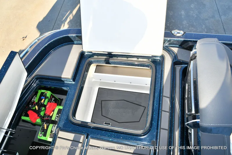 Slide: The Image of Ranger Z521R Dual Console w/Traction Mats 2026 - 65