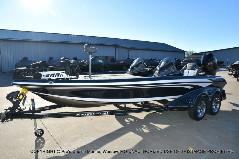 Slide: The Image of Ranger Z521R Dual Console w/Traction Mats 2026 - 69