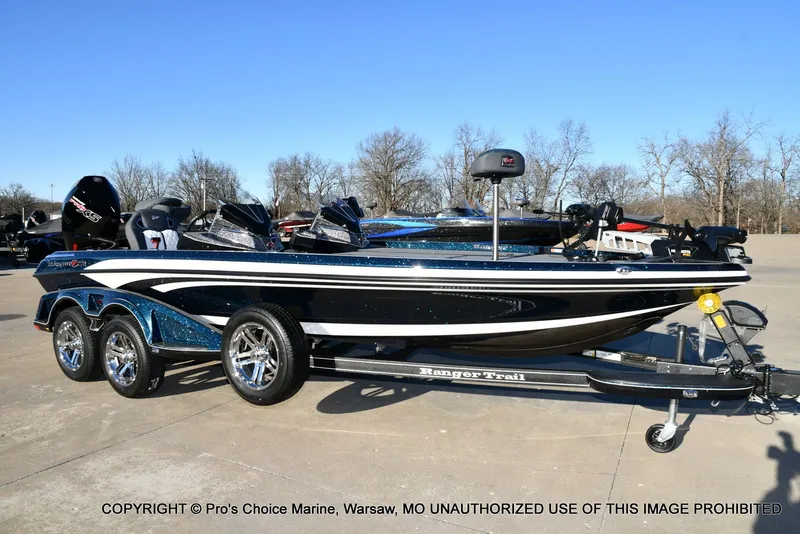 Slide: The Image of Ranger Z521R Dual Console w/Traction Mats 2026 - 71