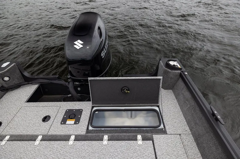 Slide: The Image of Alumacraft Voyageur 175 SC 2026 - 8