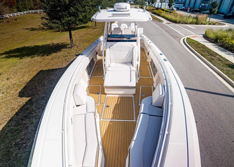 Slide: The Image of Fountain 38 Center Console 2019 - 28