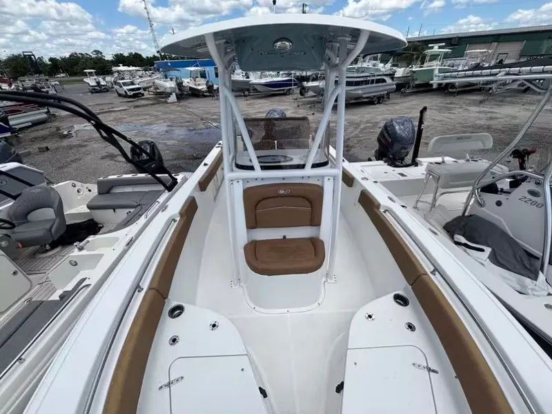 Slide: The Image of Sea Hunt Ultra 229 2023 - 10