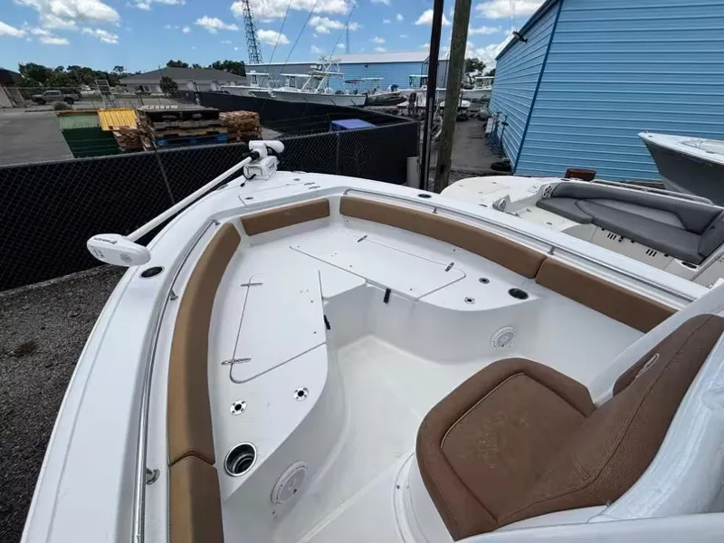 Slide: The Image of Sea Hunt Ultra 229 2023 - 13