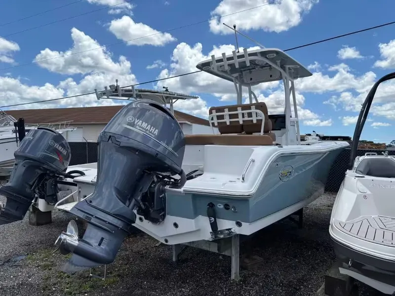 Slide: The Image of Sea Hunt Ultra 229 2023 - 3