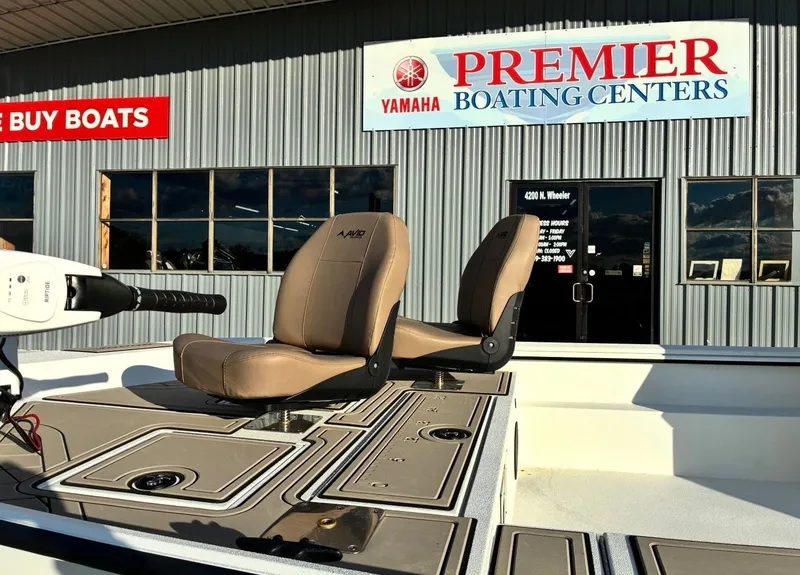 Slide: The Image of Avid 18SC Rogue 2026 - 10