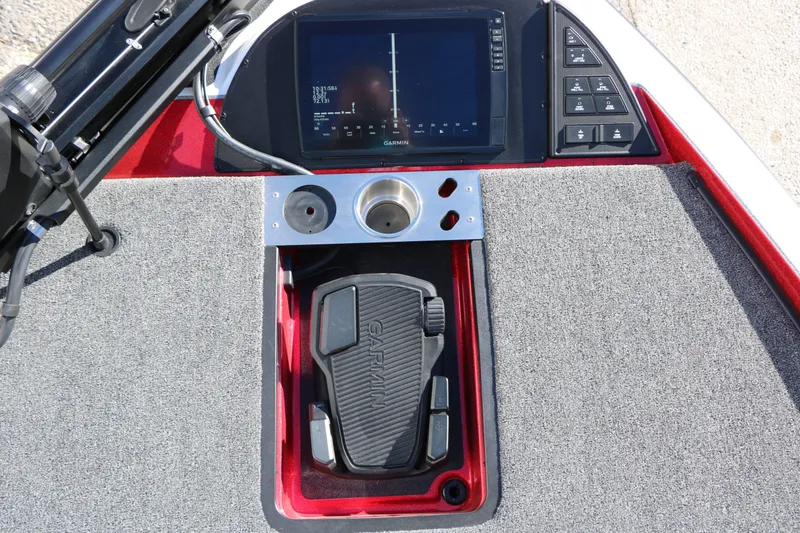 Slide: The Image of Caymas CX 20 PRO 2025 - 27