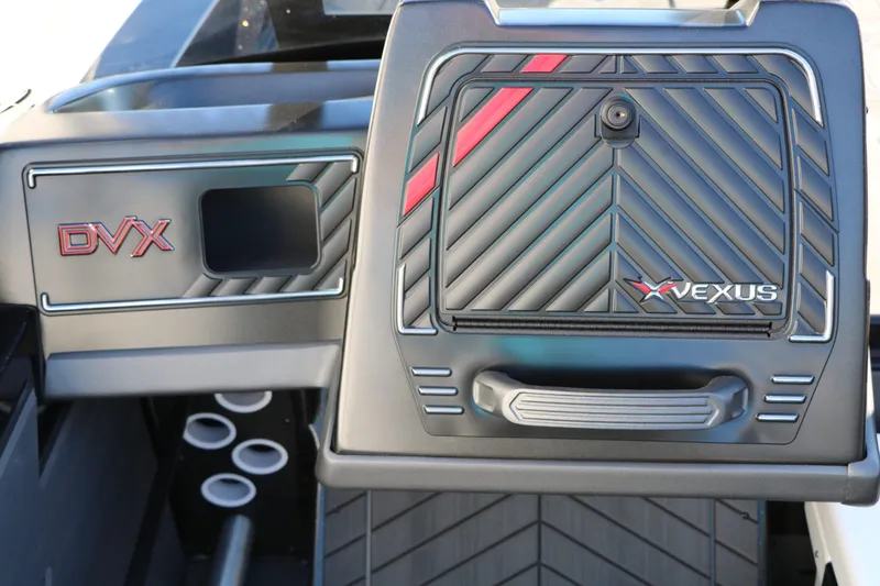 Slide: The Image of Vexus DVX 20S 2025 - 39