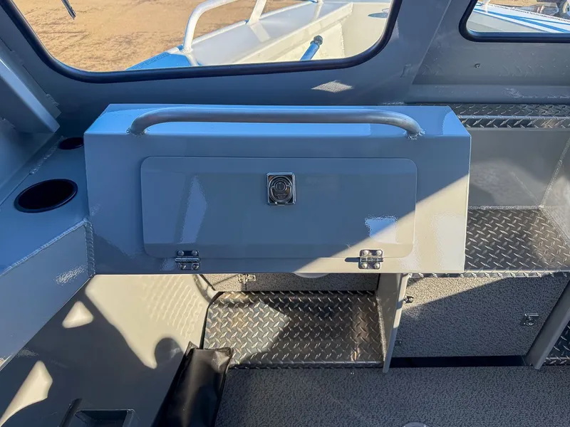 Slide: The Image of Hewescraft 240 Ocean Pro HT 2026 - 10