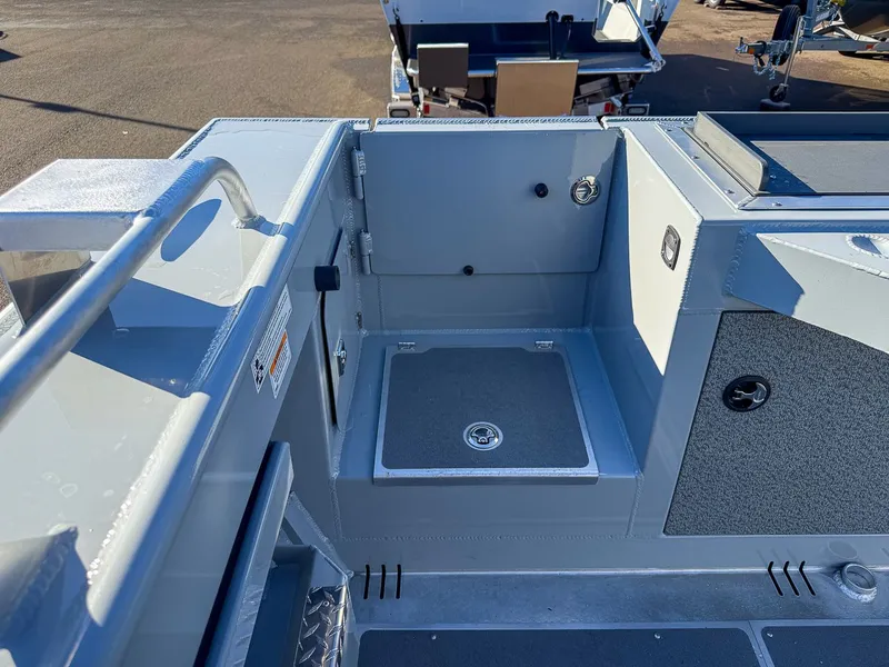 Slide: The Image of Hewescraft 240 Ocean Pro HT 2026 - 21